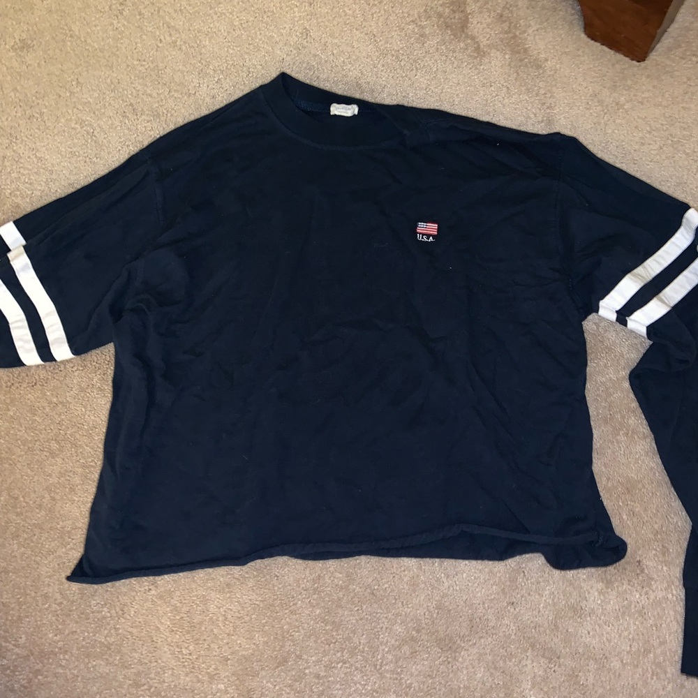 Brandy Melville long sleeve cropped t-shirt